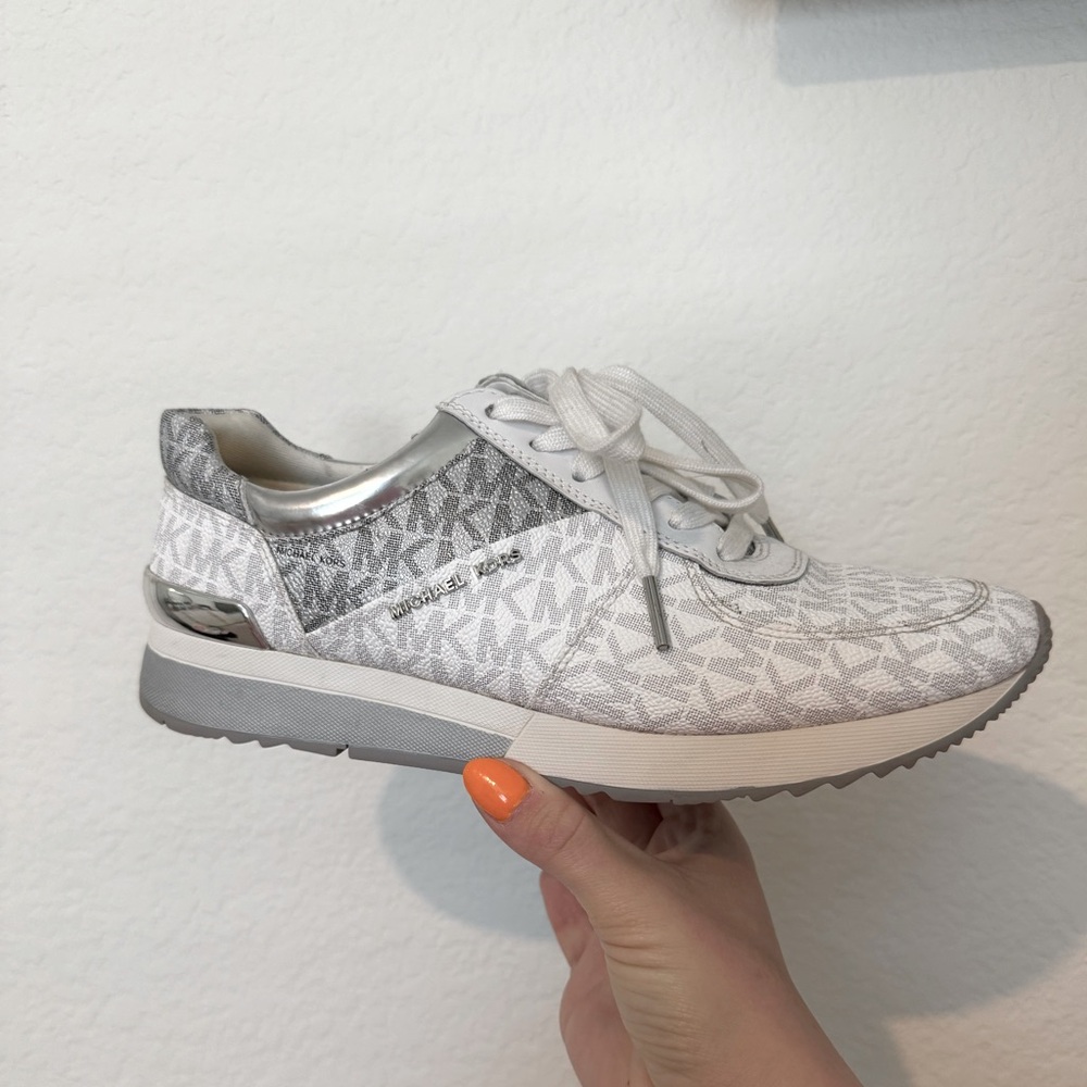 Michael Kors MK Monogram Sneakers – White Silver Logo Lace-Up Shoes Size 9